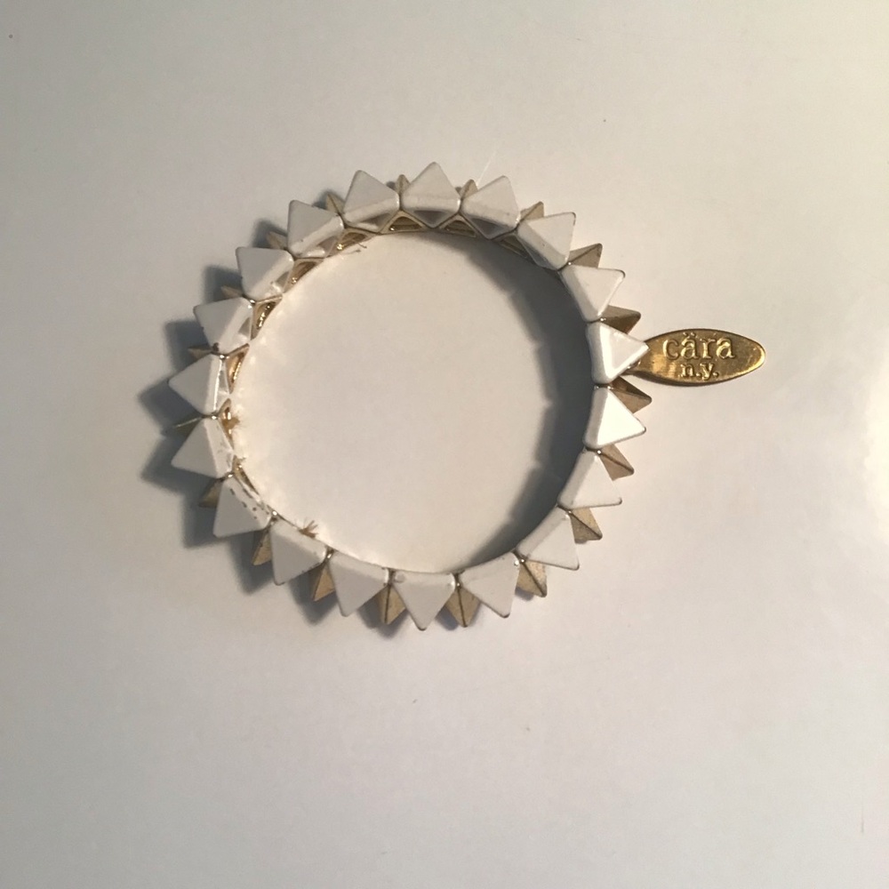 Vintage Cara NY  White and Gold Triangle Spike Statement Stretch Bracelet